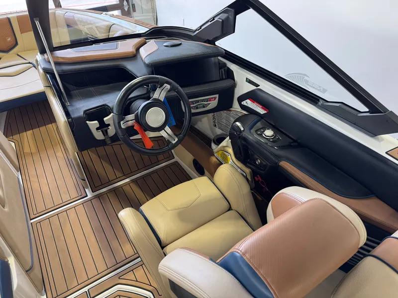 Slide: The Image of Nautique Super Air Nautique G23 2020 - 26