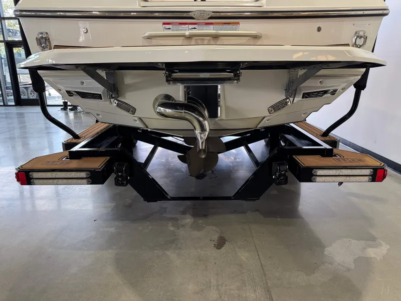 Slide: The Image of Nautique Super Air Nautique G23 2020 - 7