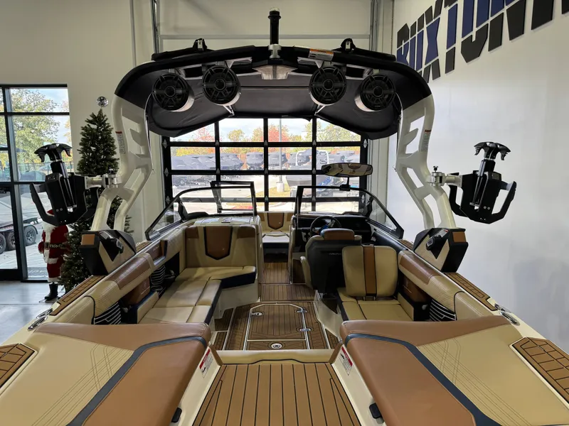 Slide: The Image of Nautique Super Air Nautique G23 2020 - 9