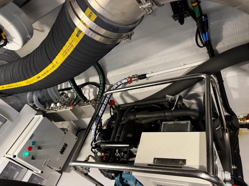 Slide: The Image of Galeon 500 FLY 2024 - 49