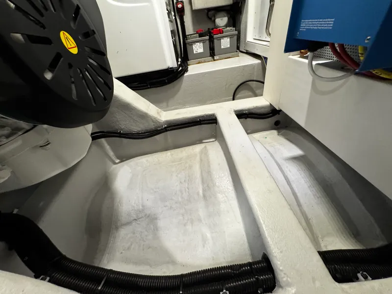 Slide: The Image of Galeon 500 FLY 2024 - 51