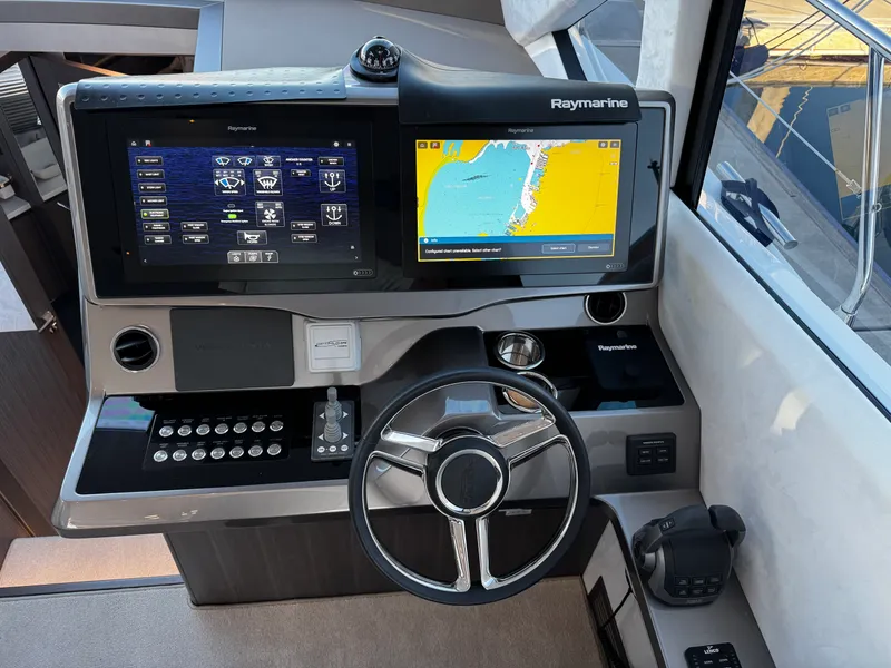 Slide: The Image of Galeon 500 FLY 2024 - 59