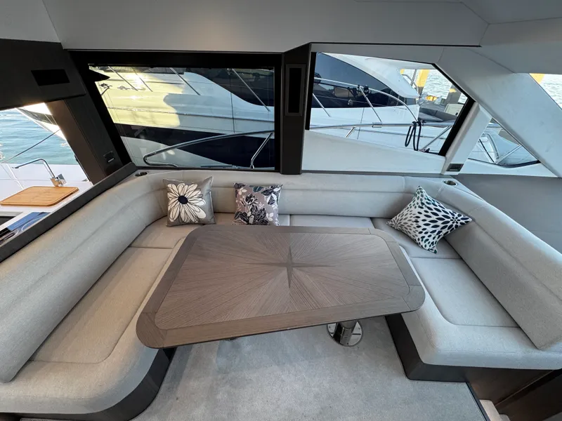 Slide: The Image of Galeon 500 FLY 2024 - 61