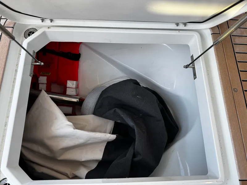 Slide: The Image of Galeon 500 FLY 2024 - 64