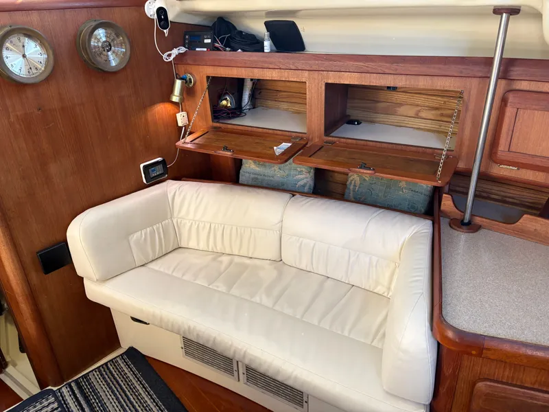 Slide: The Image of Hunter Passage 42 1992 - 10