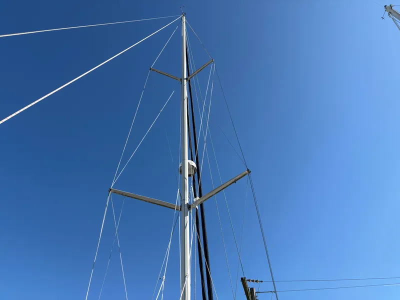 Slide: The Image of Hunter Passage 42 1992 - 108