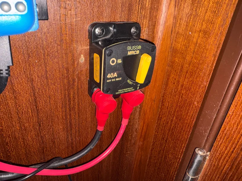 Slide: The Image of Hunter Passage 42 1992 - 126