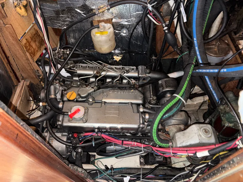 Slide: The Image of Hunter Passage 42 1992 - 128