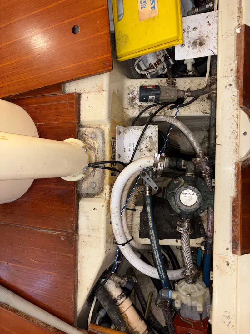 Slide: The Image of Hunter Passage 42 1992 - 139