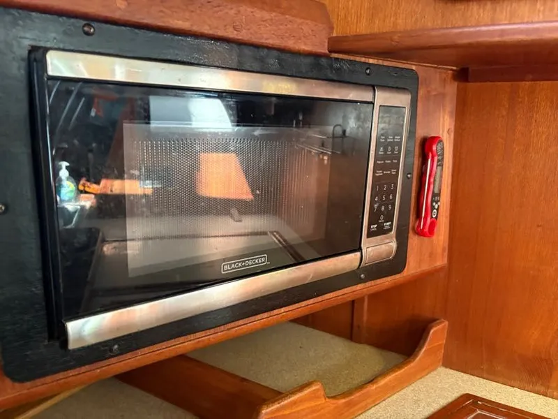 Slide: The Image of Hunter Passage 42 1992 - 21