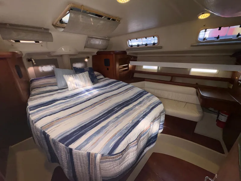 Slide: The Image of Hunter Passage 42 1992 - 32