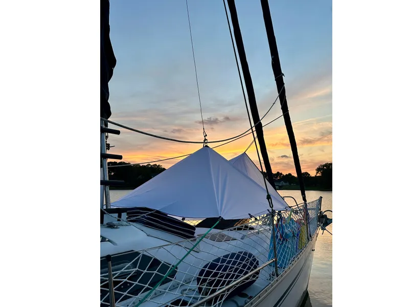 Slide: The Image of Hunter Passage 42 1992 - 70