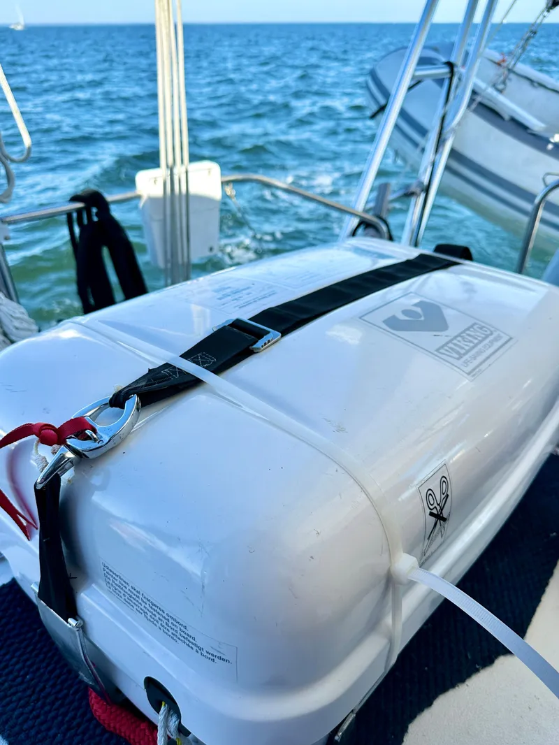 Slide: The Image of Hunter Passage 42 1992 - 77