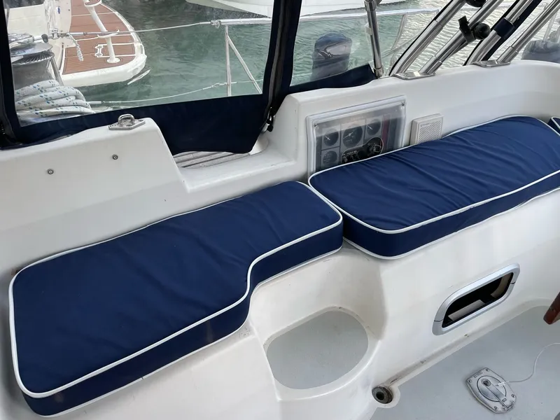 Slide: The Image of Hunter Passage 42 1992 - 81