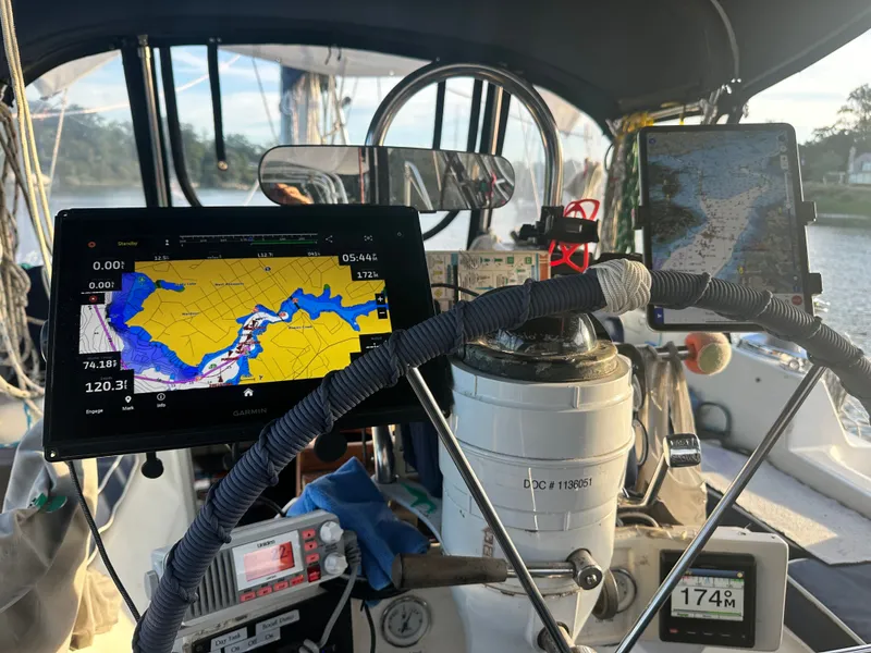 Slide: The Image of Hunter Passage 42 1992 - 87