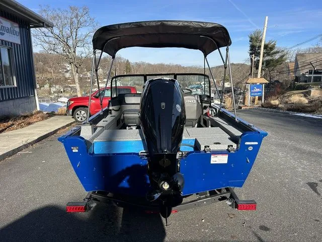 Slide: The Image of Lund 1675 Adventure Sport 2026 - 3