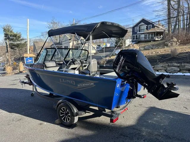 Slide: The Image of Lund 1675 Adventure Sport 2026 - 4