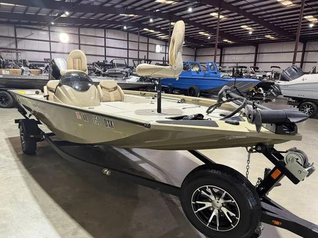 Slide: The Image of G3 Sportsman 1710 2022 - 3