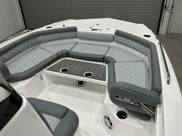 Slide: The Image of NauticStar 211 Hybrid 2026 - 16