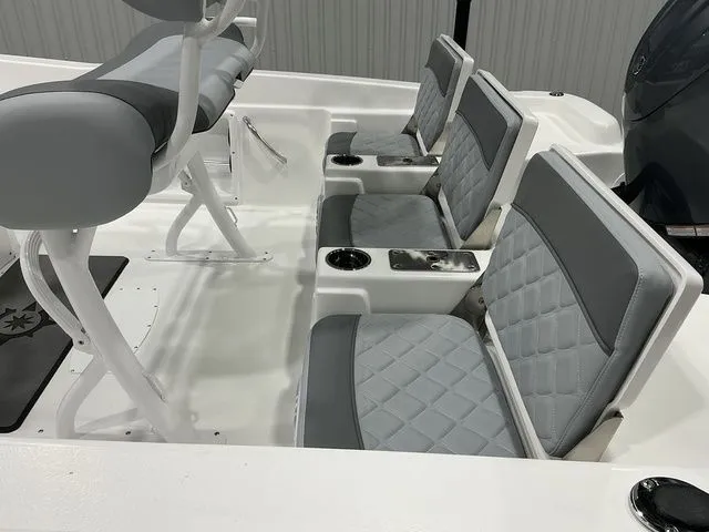 Slide: The Image of NauticStar 211 Hybrid 2026 - 20