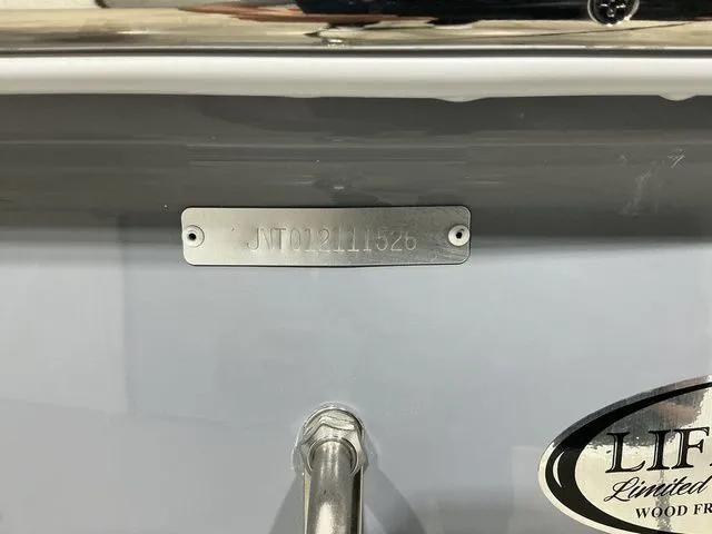 Slide: The Image of NauticStar 211 Hybrid 2026 - 23