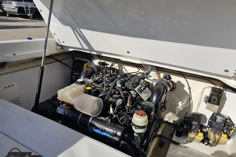 Slide: The Image of Engine compartment of a 2010 Sunsation 288 MID-CABIN - OPEN BOW boat. - 105