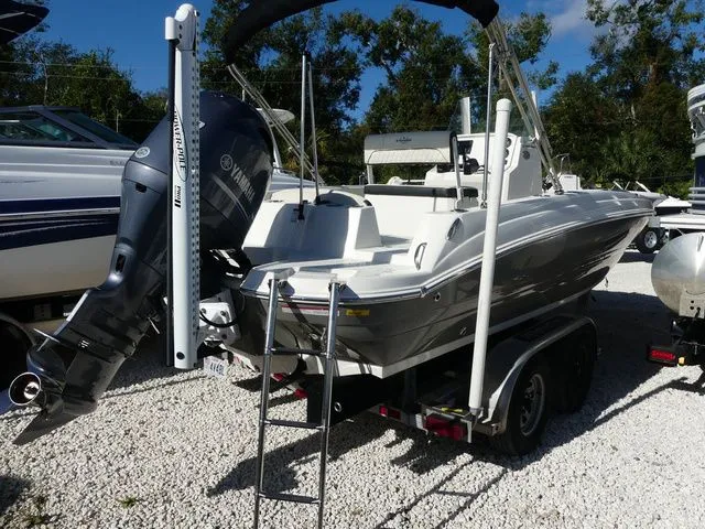 Slide: The Image of Stingray 206 CC 2021 - 4