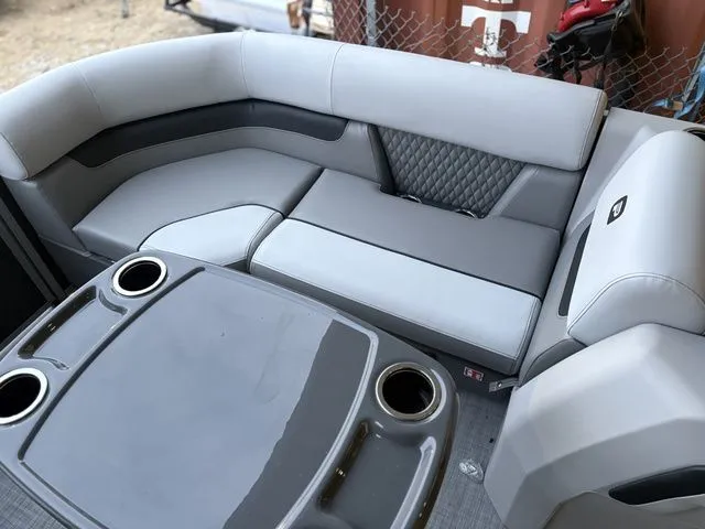 Slide: The Image of Princecraft VECTRA 21 RL/60ELPT CT EFI 4S 2026 - 4