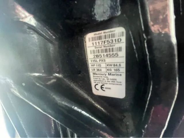 Slide: The Image of Manitou 22 Aurora LE Twin Tube 25" 2018 - 18