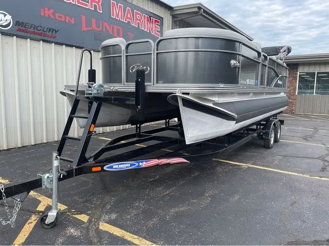 Slide: The Image of Manitou 22 Aurora LE Twin Tube 25" 2018 - 3