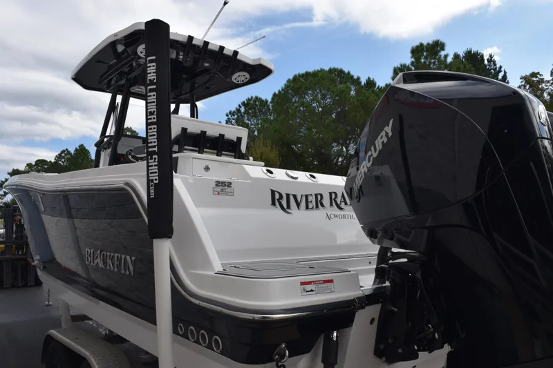 Slide: The Image of 2023 Blackfin 252 CC boat with Mercury engine at Lake Lanier Boat Shop. - 6