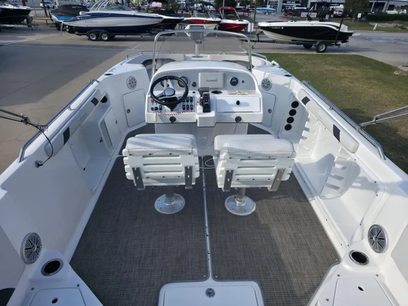 Slide: The Image of Hurricane SS231CC 2017 - 13