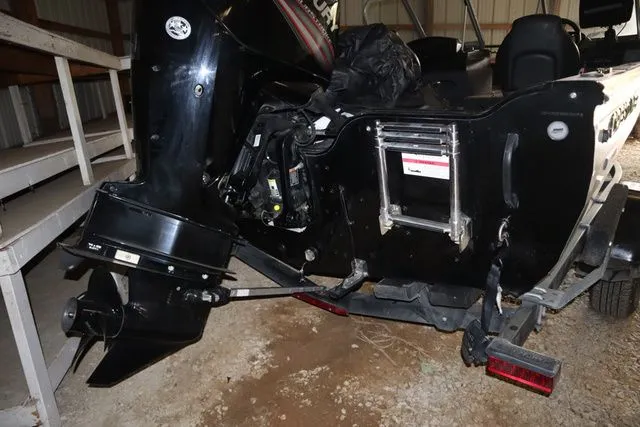 Slide: The Image of Crestliner 1750 Fish Hawk WT JS 2019 - 25