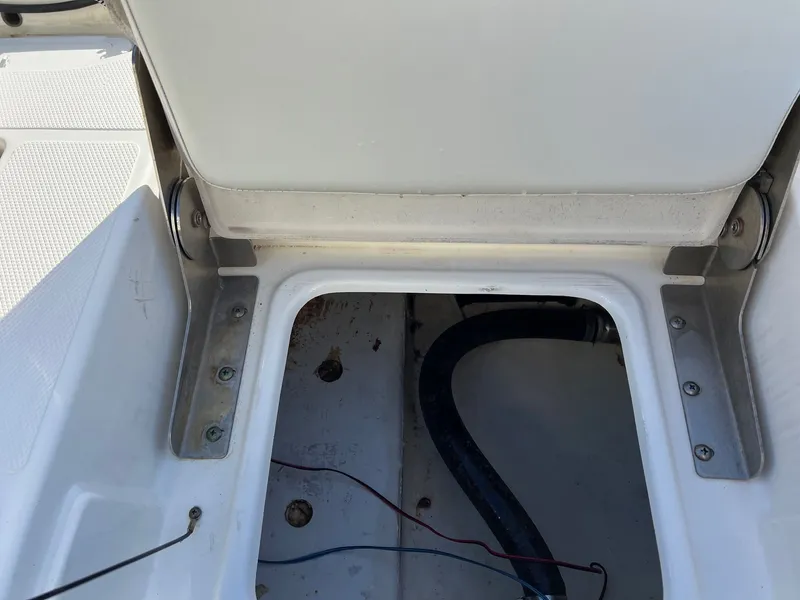 Slide: The Image of NauticStar 214XTS SHALLOW BAY 2016 - 30