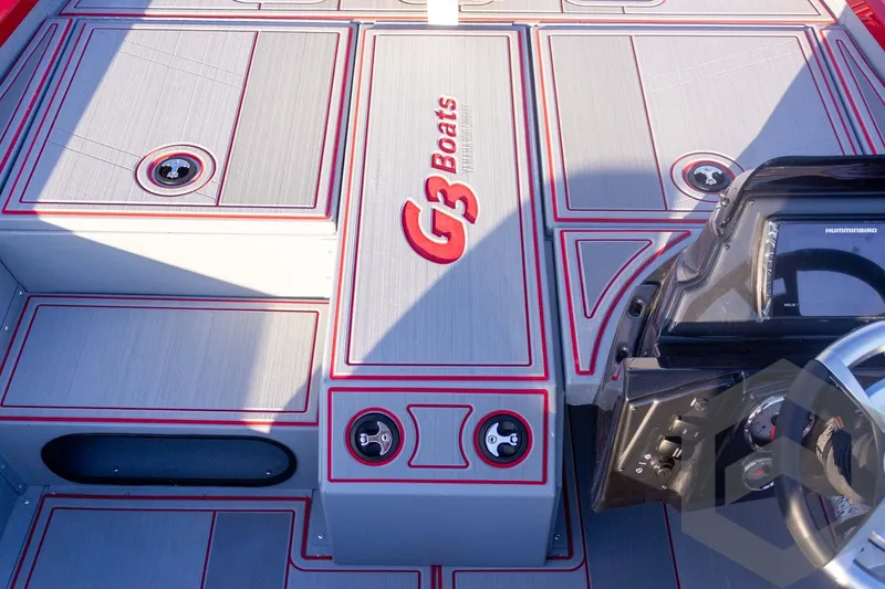 Slide: The Image of 2026 G3 Sportsman 1710 SE boat interior with sleek design and modern dashboard. - 23