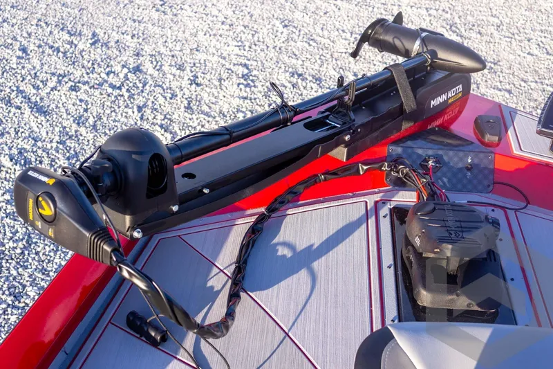 Slide: The Image of 2026 G3 Sportsman 1710 SE boat with Minn Kota trolling motor on deck. - 29