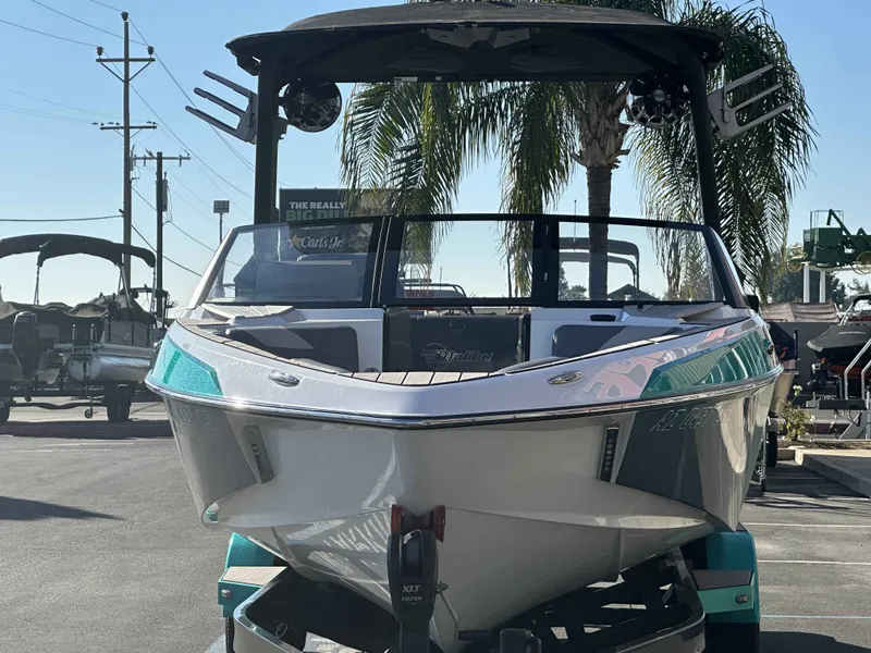 Slide: The Image of Malibu Wakesetter 23 LSV 2019 - 5