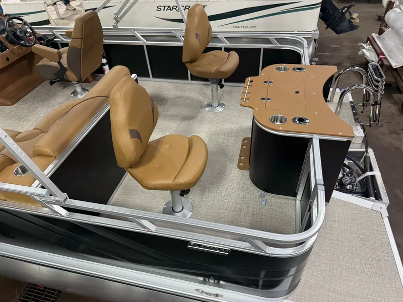 Slide: The Image of Tahoe Sport 2185 Rear Fish & Honda 4-Stroke EFI 2026 - 4