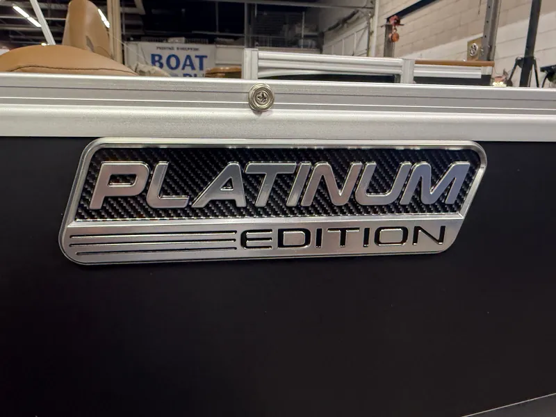 Slide: The Image of Tahoe Sport Rear Fish 2185 & 4-Stroke $32995 2026 - 28