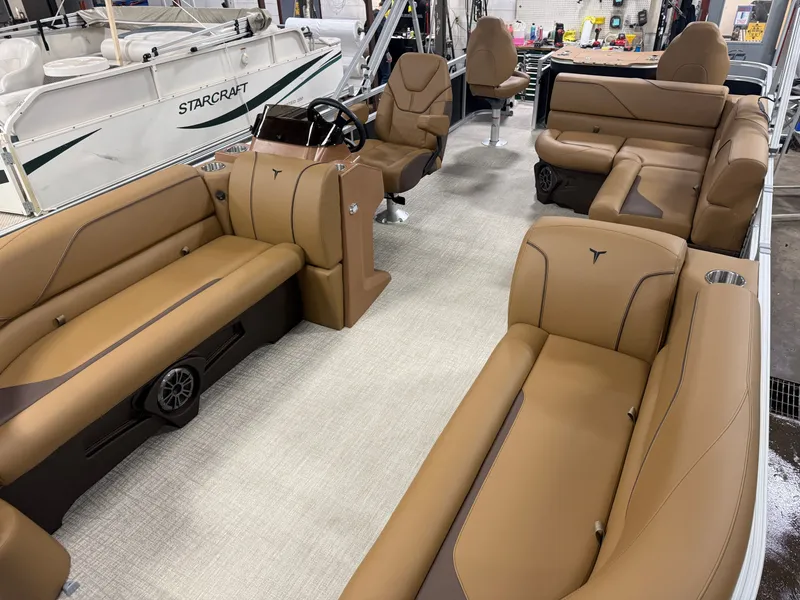 Slide: The Image of Tahoe Sport Rear Fish 2185 & 4-Stroke $32995 2026 - 38