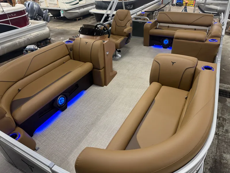 Slide: The Image of Tahoe Sport 200HP VRB 2385 Swingback Tritoon 2026 - 31