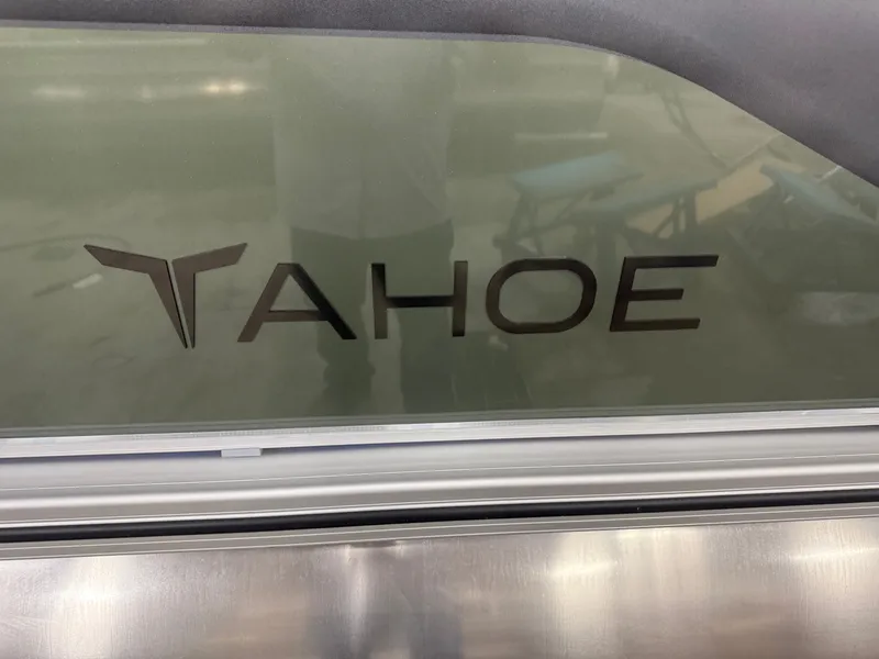 Slide: The Image of Tahoe Sport 200HP VRB 2385 Swingback Tritoon 2026 - 34