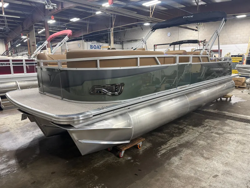 Slide: The Image of Tahoe Sport 200HP VRB 2385 Swingback Tritoon 2026 - 35