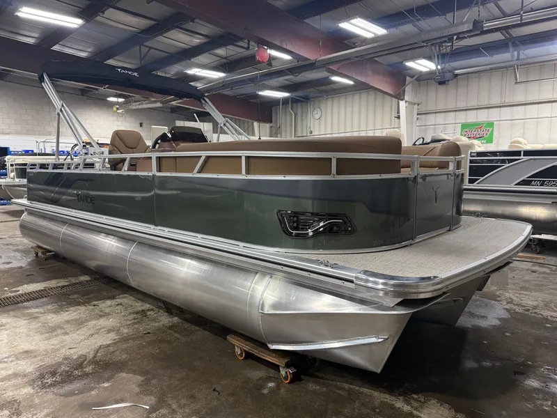 Slide: The Image of Tahoe Sport 200HP VRB 2385 Swingback Tritoon 2026 - 46