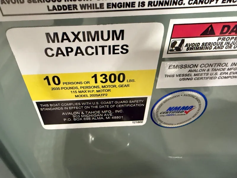 Slide: The Image of Tahoe Sport 2180 Swingback (VRB) & Honda 4-Stroke EFI 2026 - 15