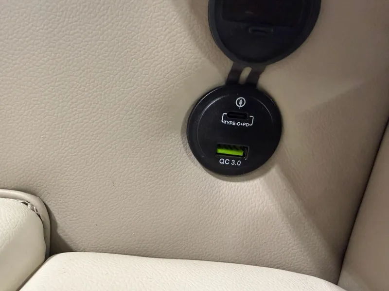 Slide: The Image of Tahoe Sport 2180 Swingback (VRB) & Honda 4-Stroke EFI 2026 - 23