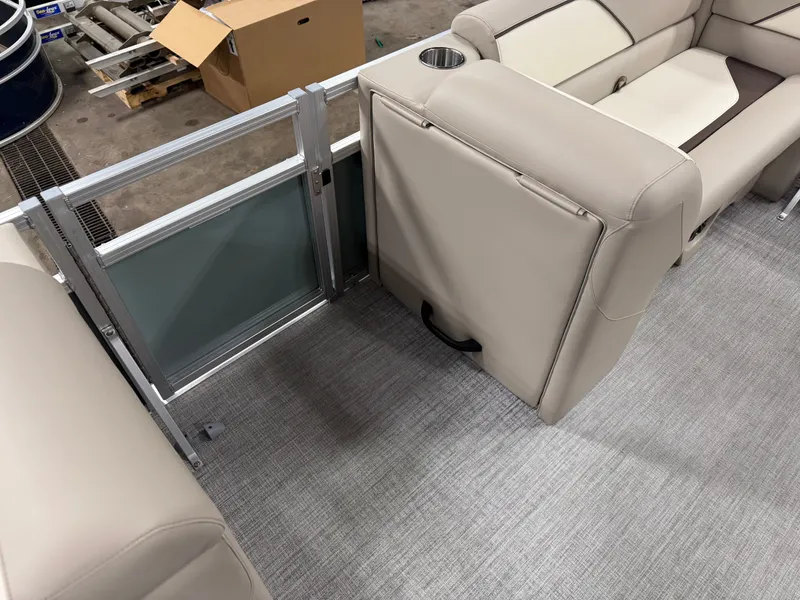 Slide: The Image of Tahoe Sport 2180 Swingback (VRB) & Honda 4-Stroke EFI 2026 - 25