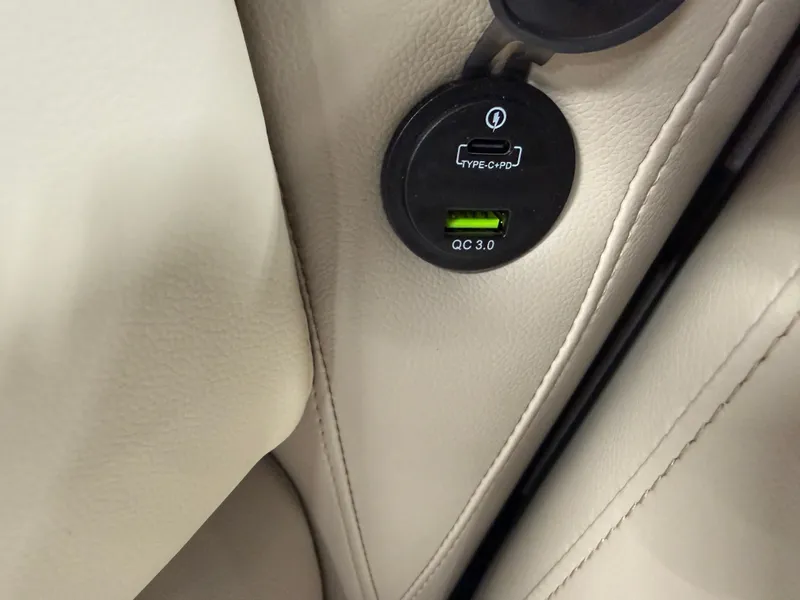 Slide: The Image of Tahoe Sport 2180 Swingback (VRB) & Honda 4-Stroke EFI 2026 - 28