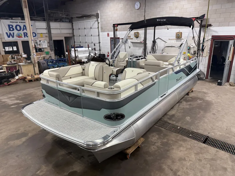 The Image of Tahoe Sport VRB 2180 Swingback & 4-Stroke $31995 2026 - 1