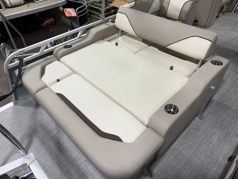 Slide: The Image of Tahoe Sport VRB 2180 Swingback & 4-Stroke $31995 2026 - 19